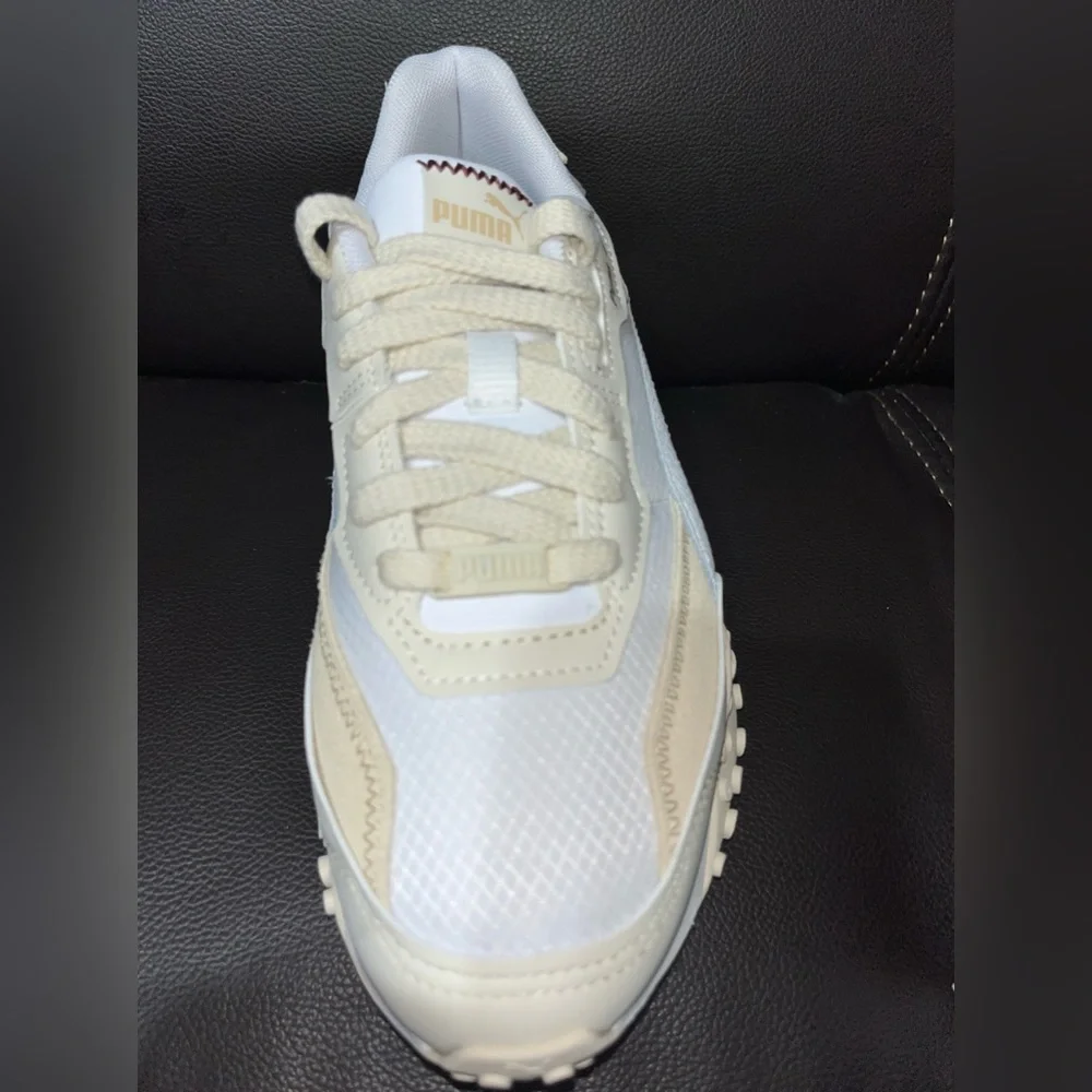 Puma Beige & White Sneakers Shoes sz women’s 7 NIB NWT - Picture 8 of 11